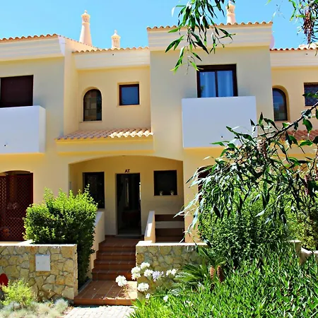 Vilamoura Typical 3 With Pool By Homing Prázdninový dům Quarteira