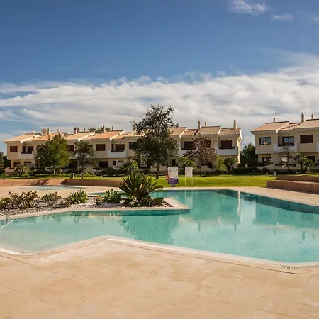 בית נופש Vilamoura Typical 3 With Pool By Homing קווארטיירה